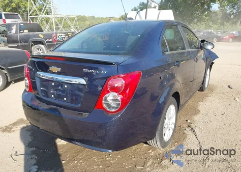 2015 Chevrolet Sonic Lt Auto z USA, uszkodzony, nr VIN 1G1JC5SH9F4105707